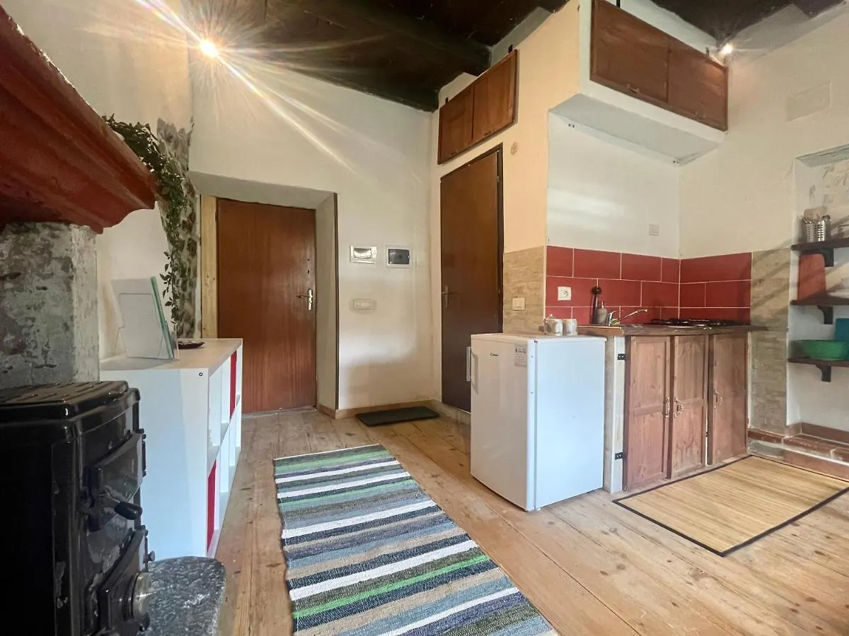 Apartment Alexander Place Pellio Inferiore Italy
